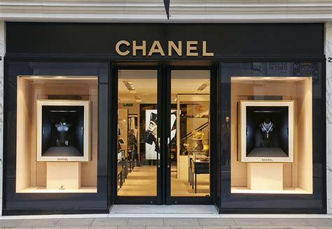 chanel visual merchandising|chanel advisor.